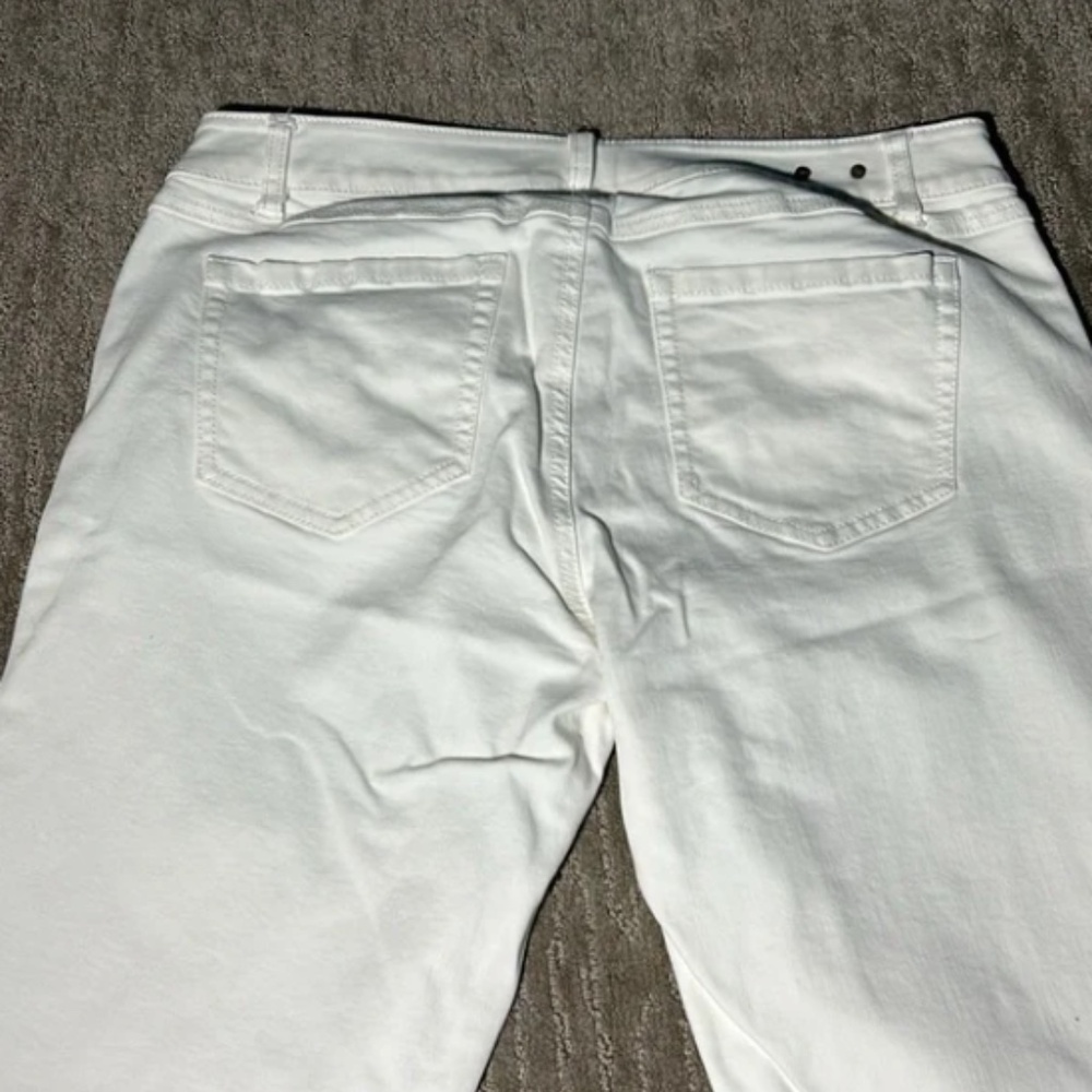 CAbi Jeans Straight Leg Size 10, Style 752R - Picture 2 of 4